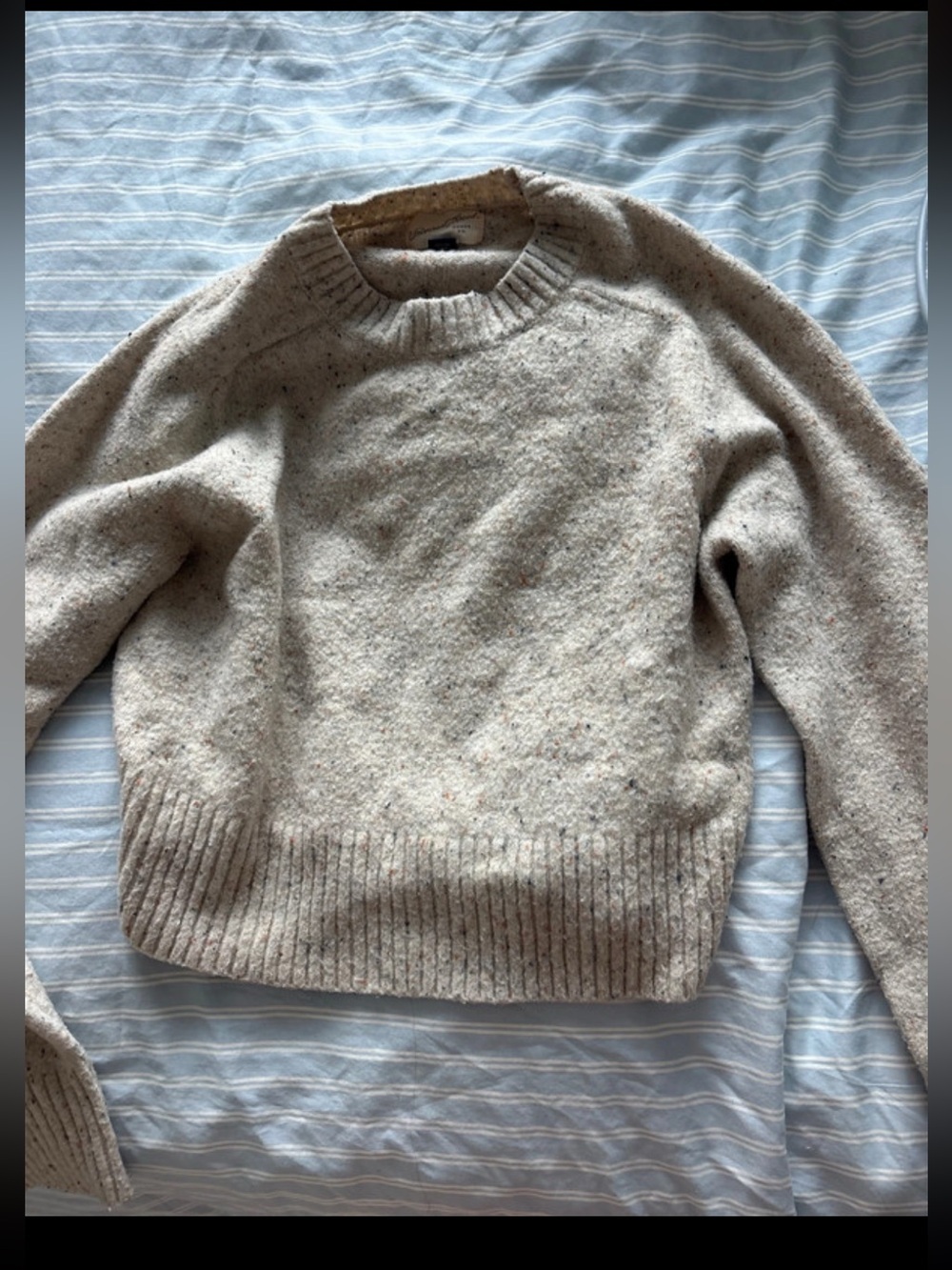 Universal Thread Cream Speckled Crewneck Sweater